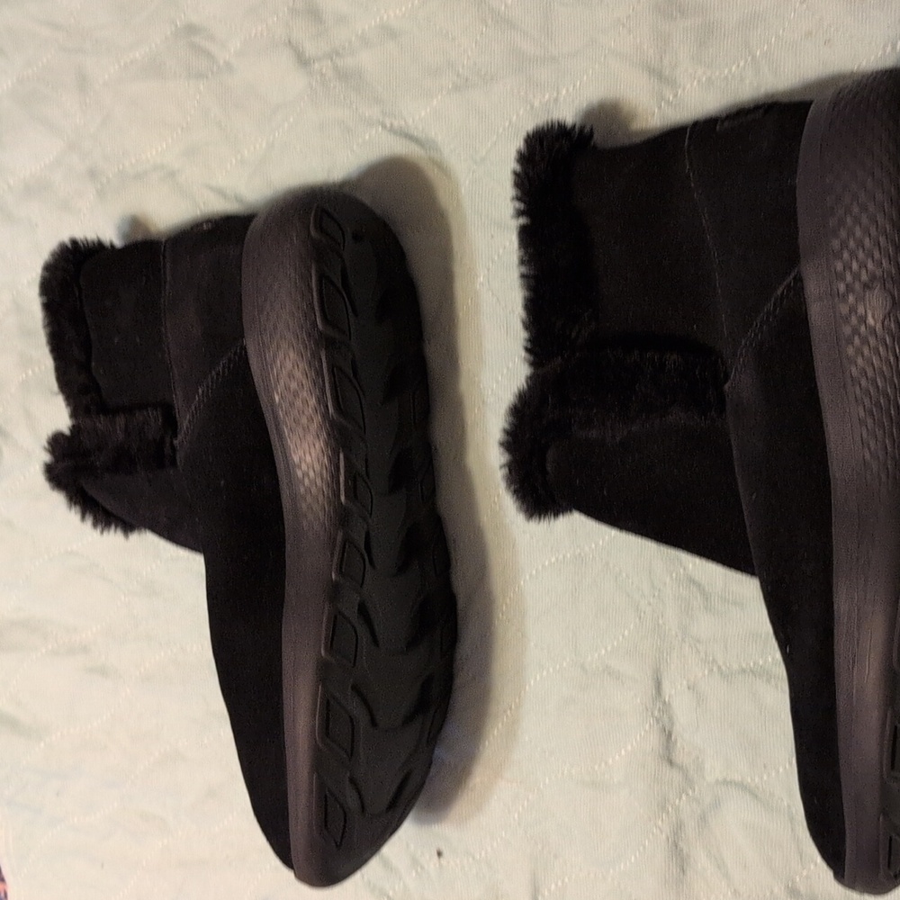Boots - Picture 4 of 4